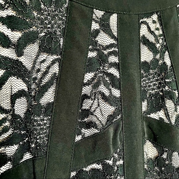 Morgan & Co. Black Swing Dress Lace Bodice with Nude Underlay Pleated Skirt 3/4 - Picture 5 of 13